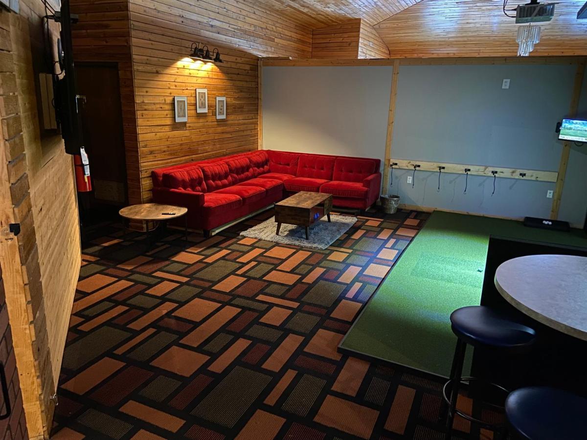 Vegreville Garden Inn Extérieur photo