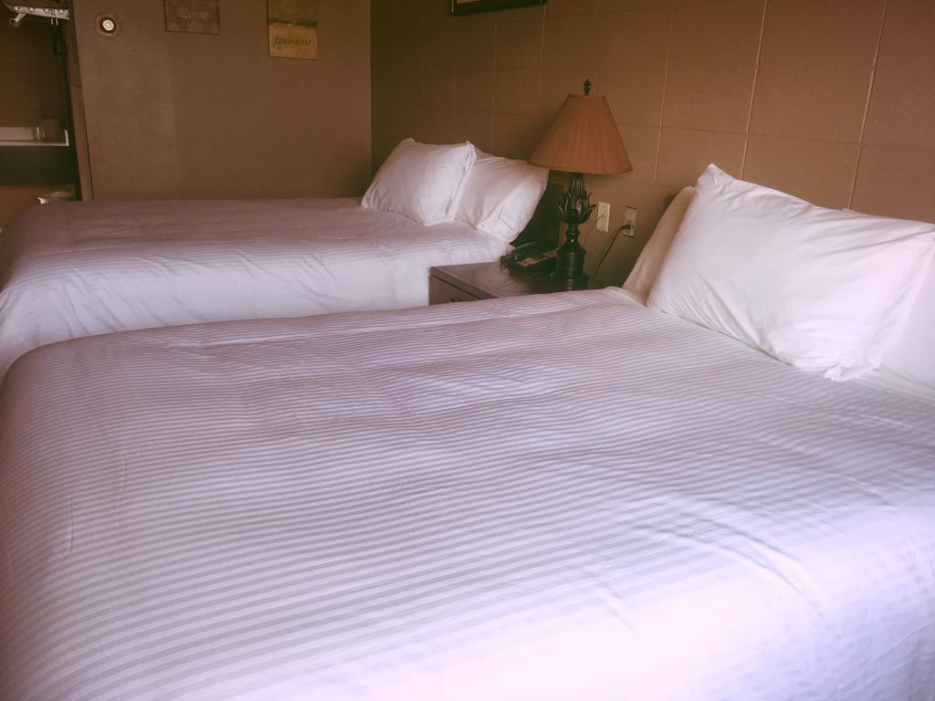 Vegreville Garden Inn Extérieur photo