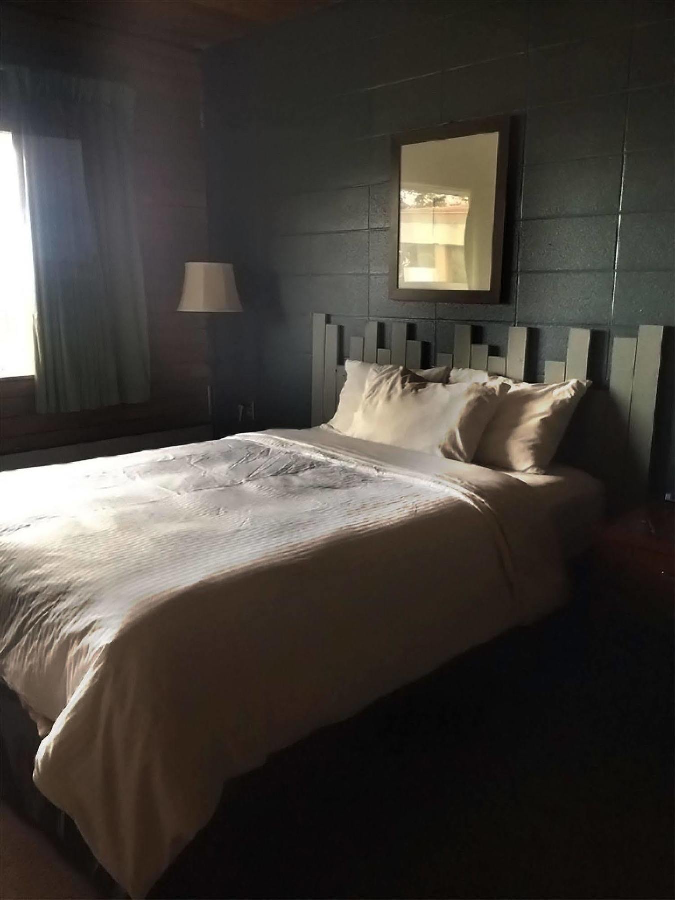 Vegreville Garden Inn Extérieur photo