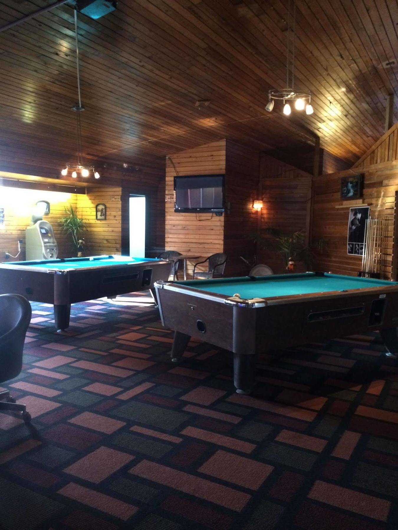 Vegreville Garden Inn Extérieur photo